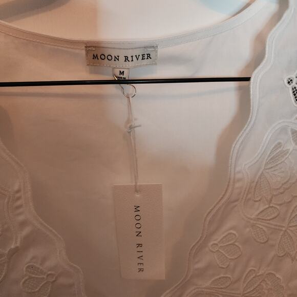 Tuckernuck Moon River  White Eyelet Top Sz M - Picture 6 of 7